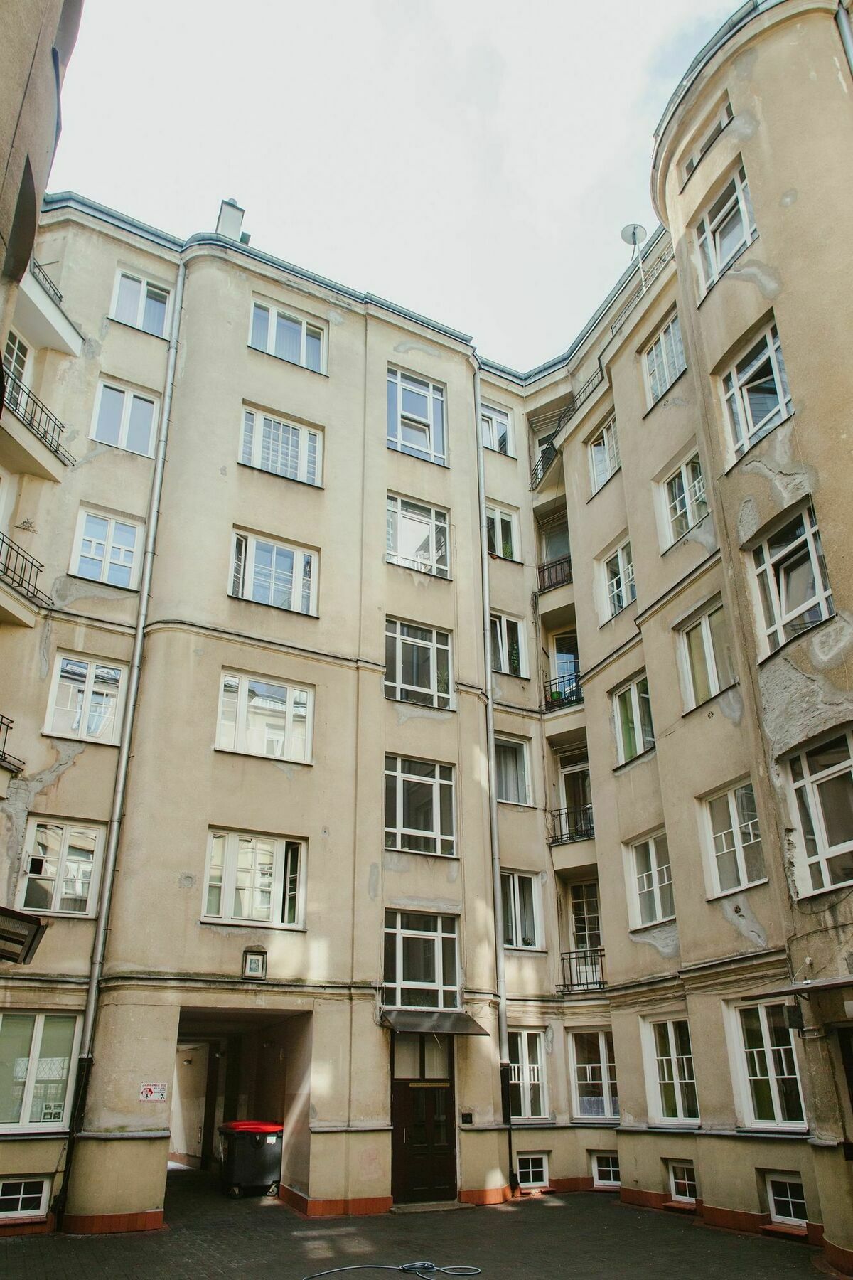Shortstaypoland Sienna Warschau Buitenkant foto